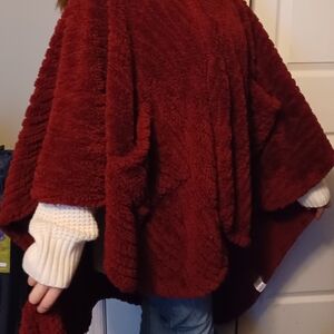 Berkshire Rich Burgundy Throw Blanket